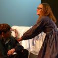 Jugendtheater lädt zur Pennerhochzeit 04/25