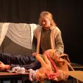 Jugendtheater lädt zur Pennerhochzeit 22/25